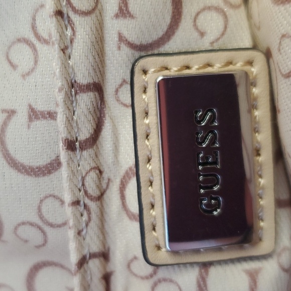 Guess Black Crossbody Shoulder Bag - Picture 8 of 11